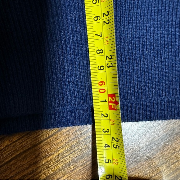 vineyard vines Oversized Ribbed Luxe Crewneck Sweater in Navy small/medium - Picture 6 of 7